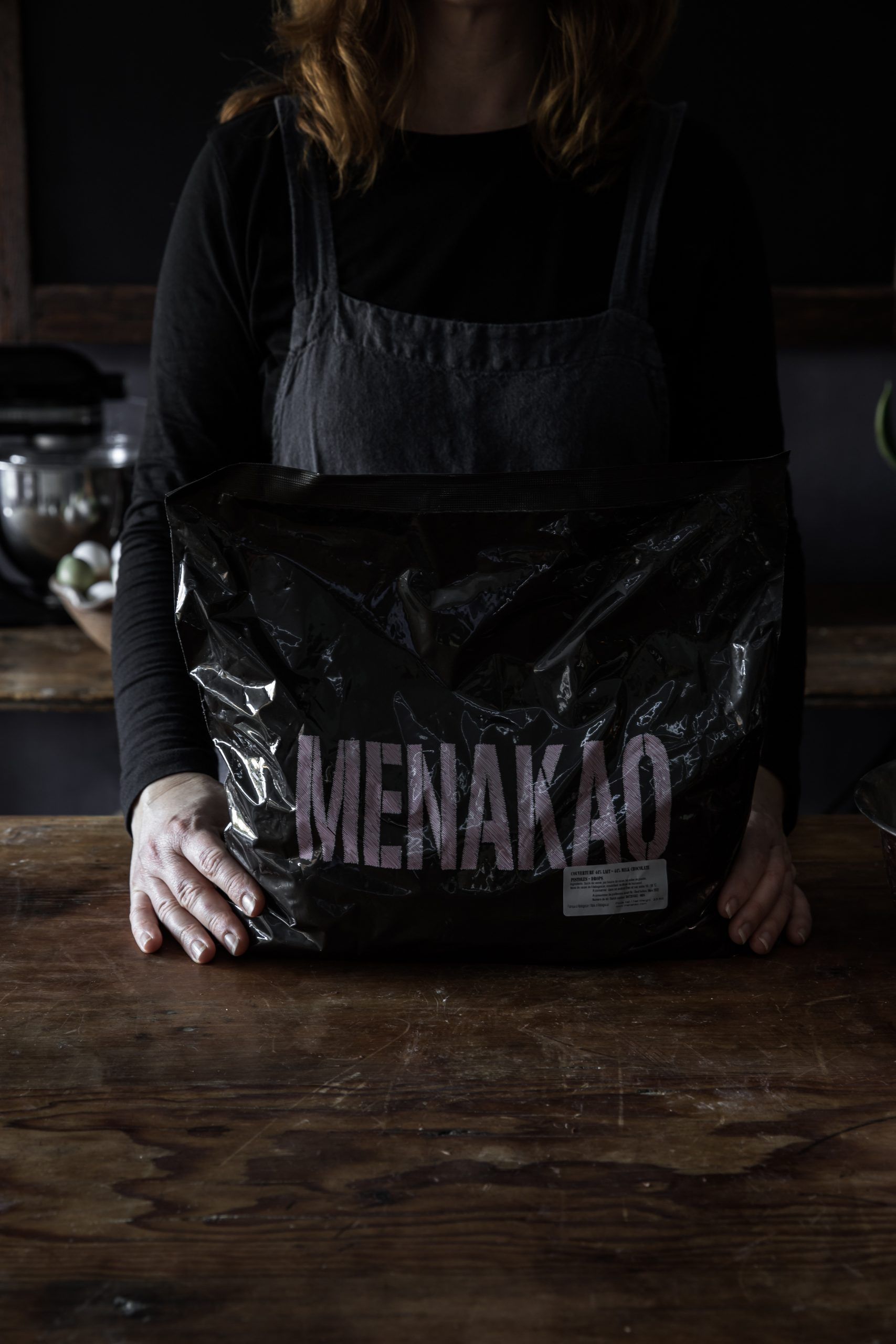 Menakao 44% Milk Chocolate Couverture 2.5kg