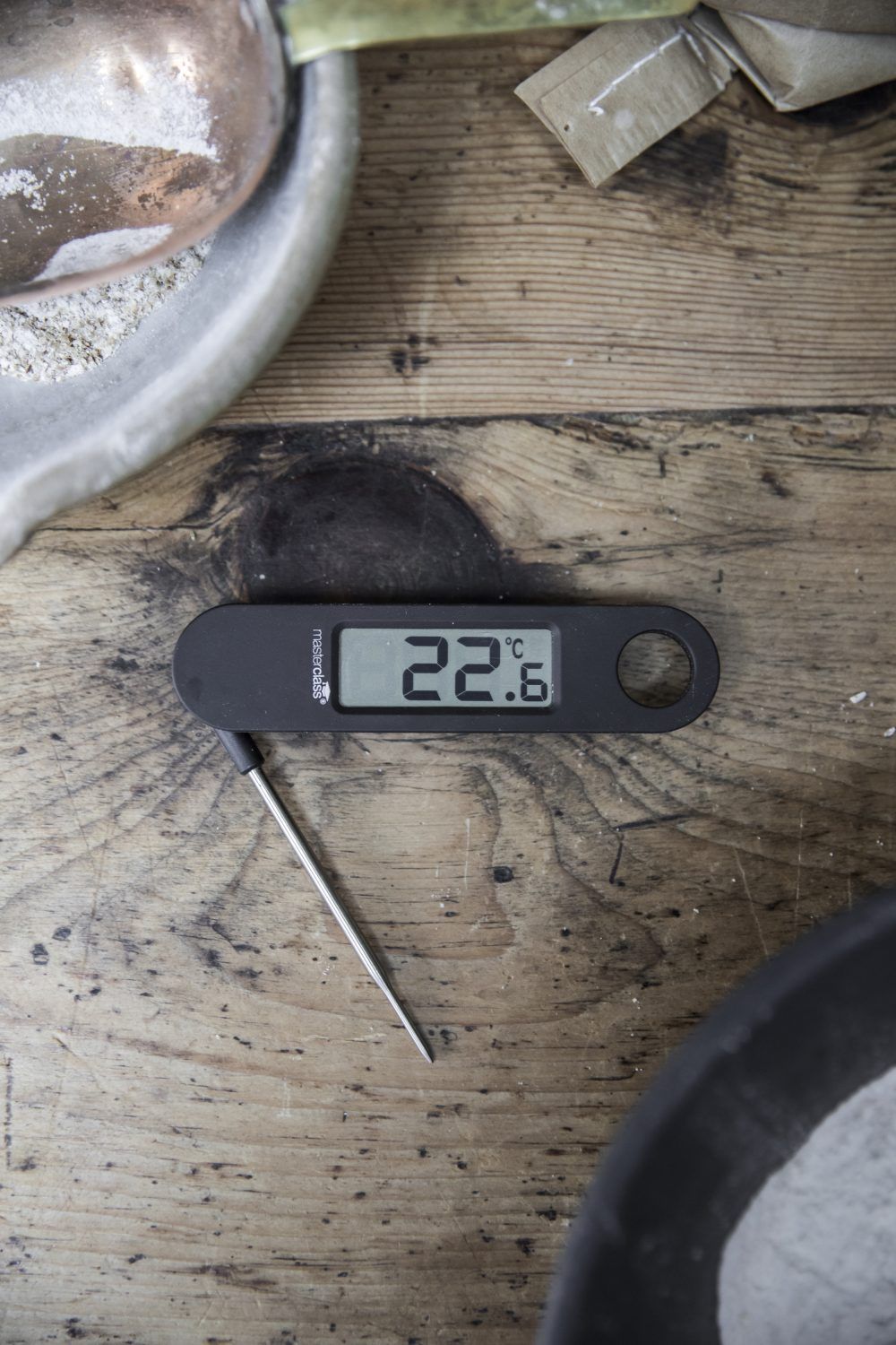 Folding thermometer
