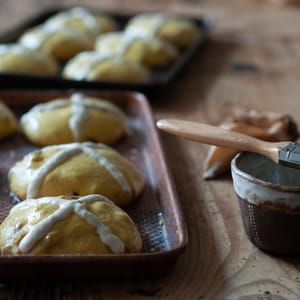 hot cross buns