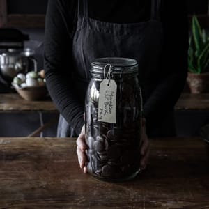 Menakao 63% Dark Chocolate Couverture 2.5kg